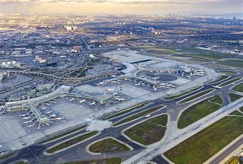 토론토 피어슨 국제 공항|Toronto Pearson International Airport .